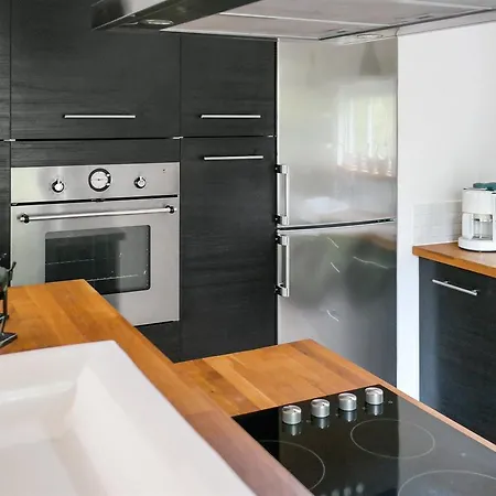 Two-bedroom Holiday In *