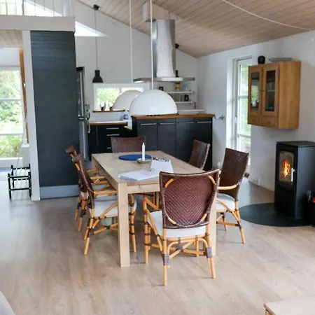 Two-bedroom Holiday In Hals